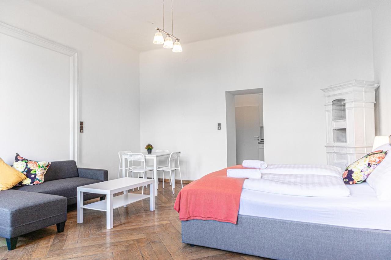 4 Great Apartment Akh - Ideal For Groups Of 19 Відень Екстер'єр фото