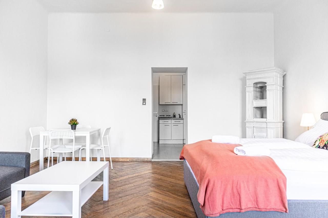 4 Great Apartment Akh - Ideal For Groups Of 19 Відень Екстер'єр фото