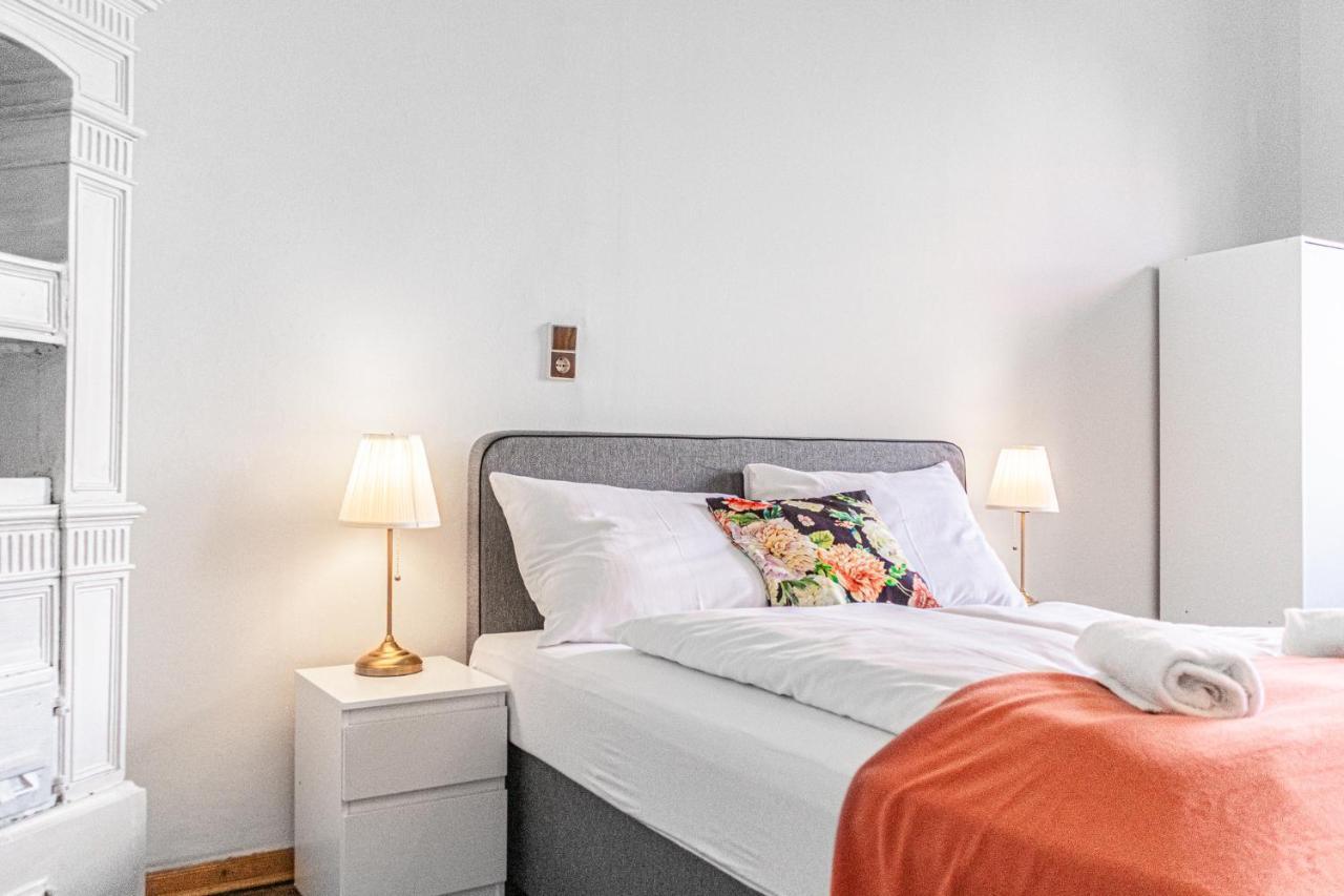 4 Great Apartment Akh - Ideal For Groups Of 19 Відень Екстер'єр фото
