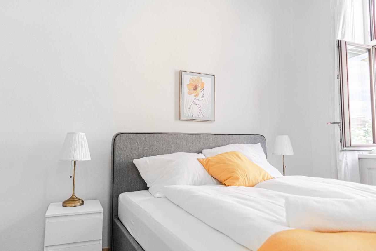 4 Great Apartment Akh - Ideal For Groups Of 19 Відень Екстер'єр фото
